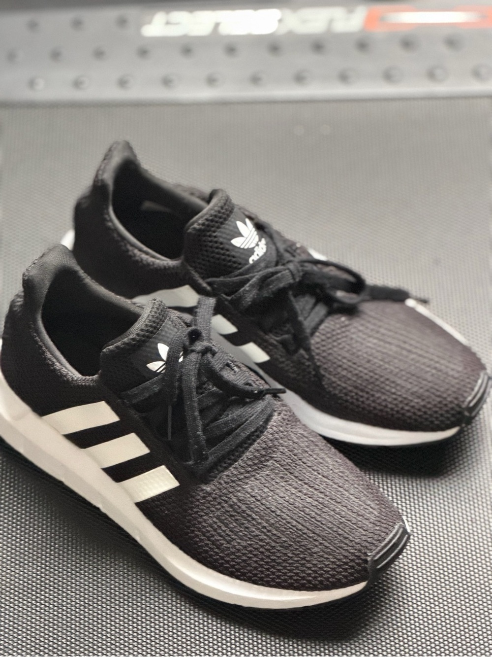 Excellent condition Addidas shoes!  Size 9